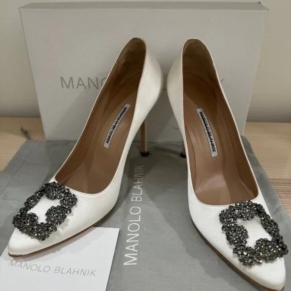 Manolo blahnik White Satin Jewel Buckle Pumps White Satin Jewel Buckle Pump - Picture 4 of 8